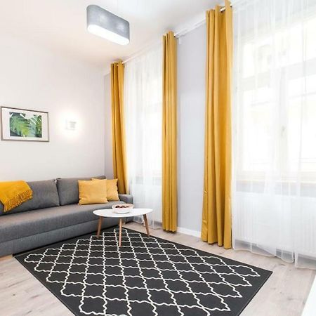 Urban Nest Apartments- Old Town Stradomska 9 크라쿠프 외부 사진